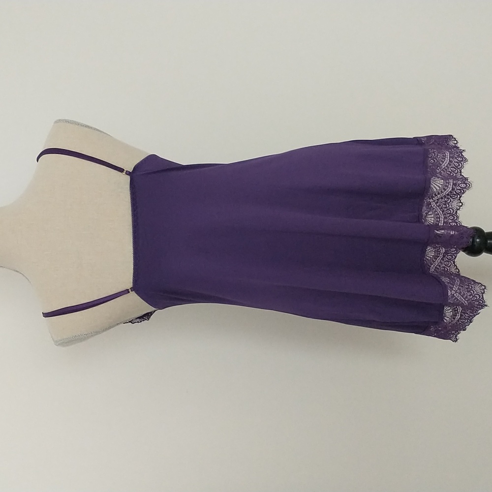 Elegant Purple Lace Chemise Size S - Picture 5 of 7
